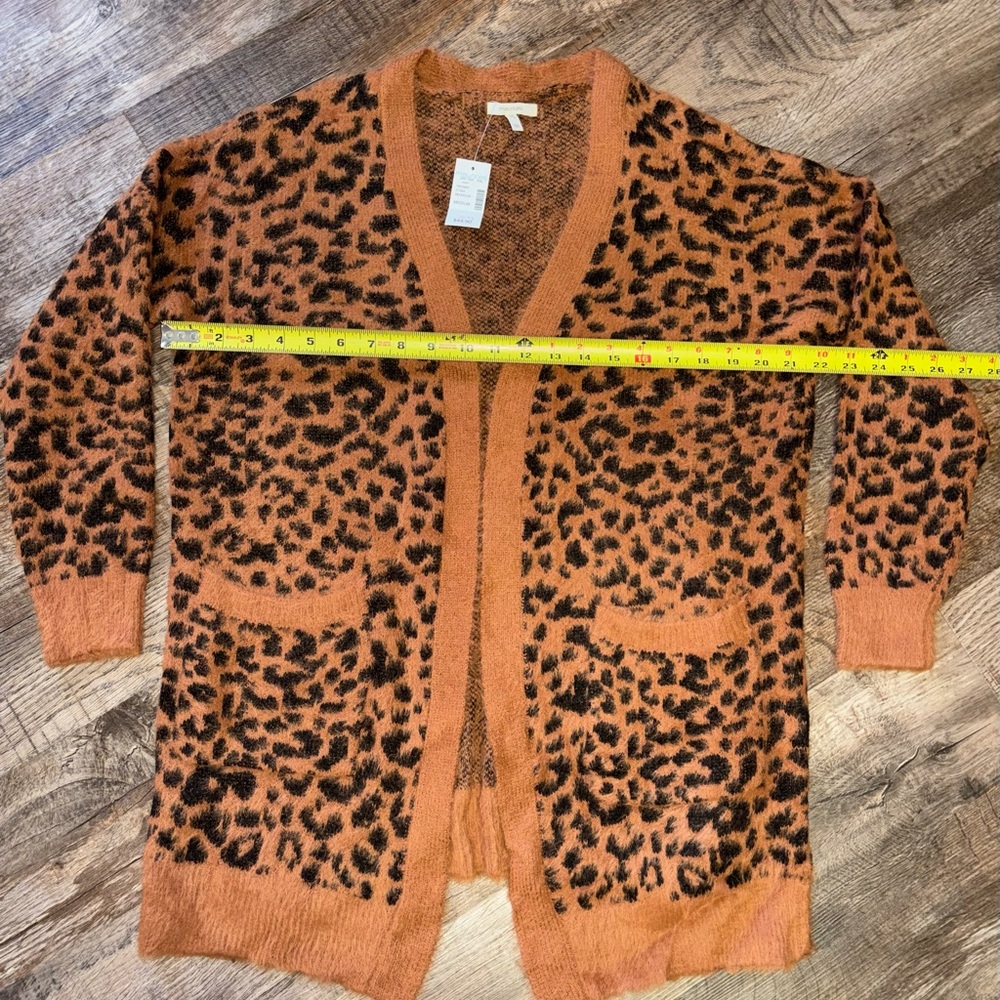 NWT Maurices Leopard Print Cardigan - Brown and Black Size Medium - Picture 4 of 9
